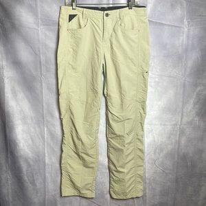 Patagonia Light Tan Khaki Outdoor Hiking Convertible Pants Capris Women’s Size 8